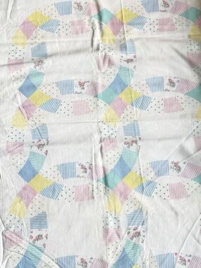 VTG Spring Industries Wedding Ring Cheaters Quilt Cotton Fabric Pastels 2 yards